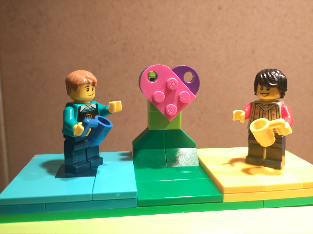 Nick und Charlie von Heartstopper als Lego Figuren